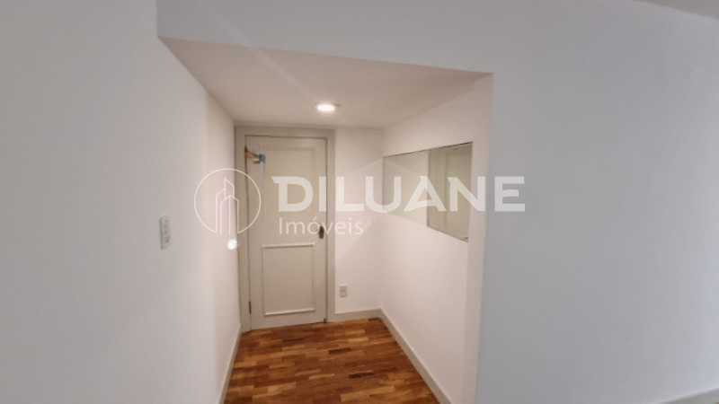 Apartamento à venda com 4 quartos, 155m² - Foto 17