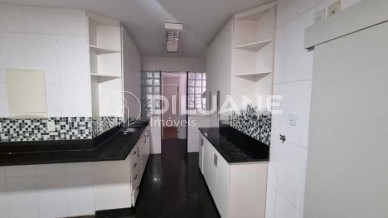 Apartamento à venda com 4 quartos, 155m² - Foto 19