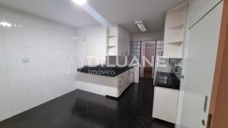 Apartamento à venda com 4 quartos, 155m² - Foto 24