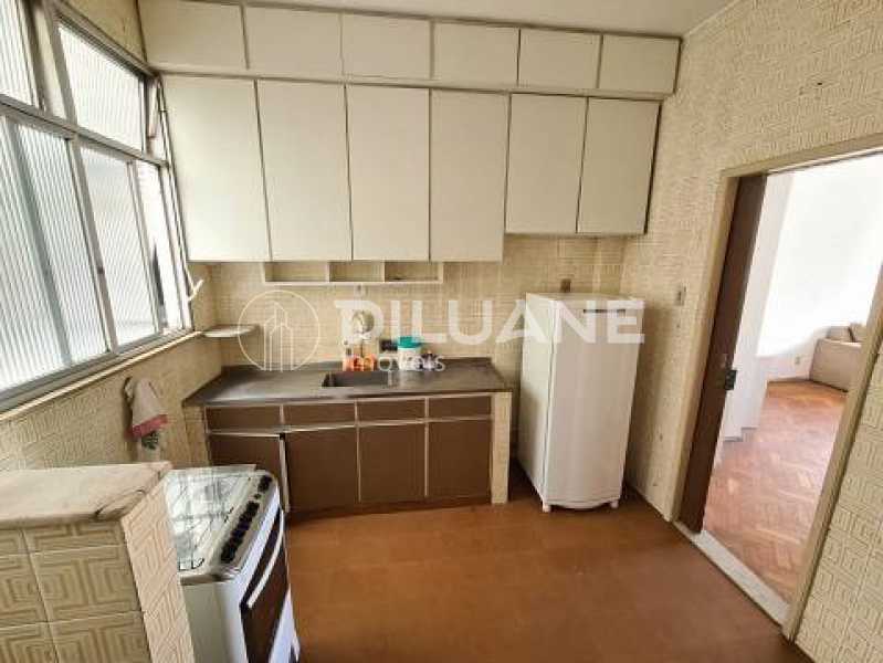 Apartamento à venda com 3 quartos, 90m² - Foto 12