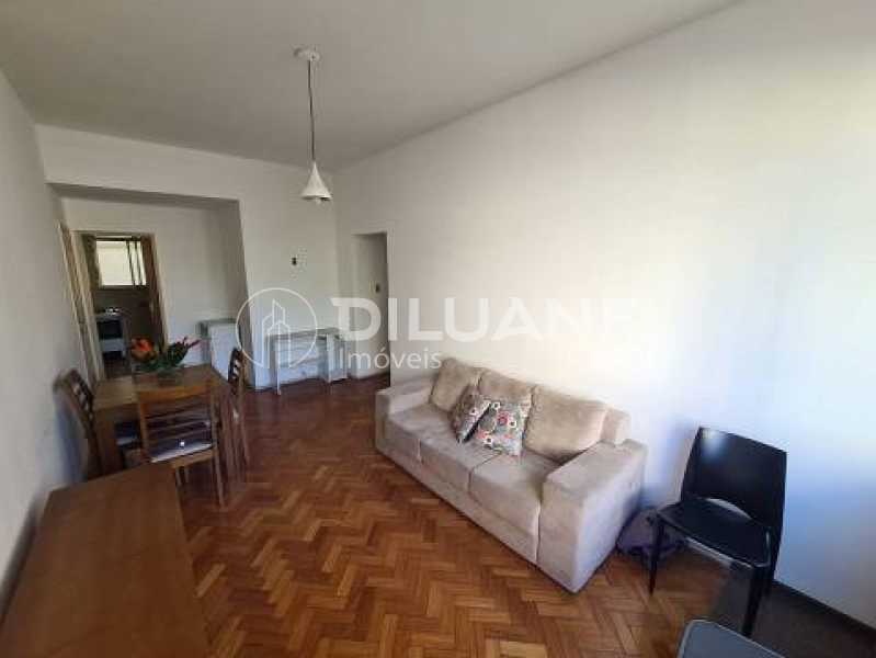 Apartamento à venda com 3 quartos, 90m² - Foto 3