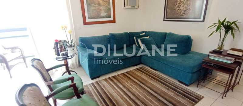 Apartamento à venda com 3 quartos, 110m² - Foto 3