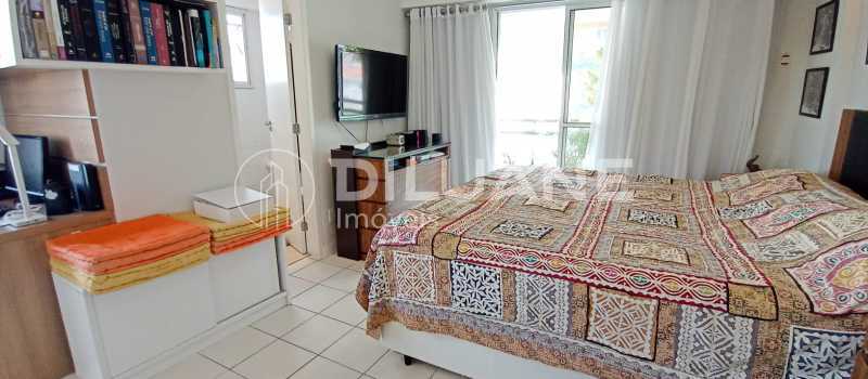 Apartamento à venda com 3 quartos, 110m² - Foto 19