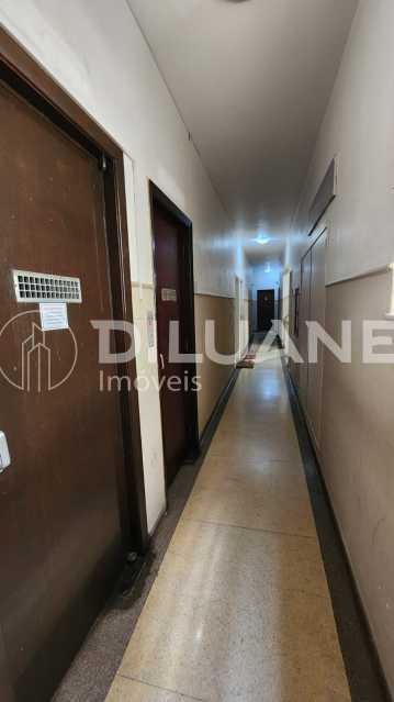 Apartamento à venda com 1 quarto, 52m² - Foto 24