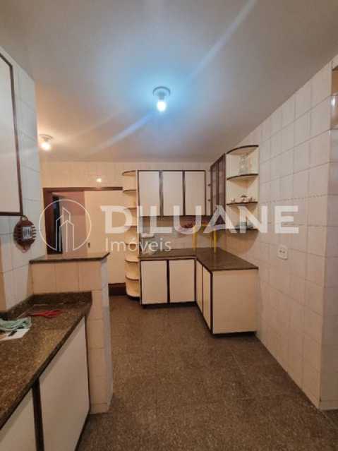 Apartamento à venda com 2 quartos, 105m² - Foto 12