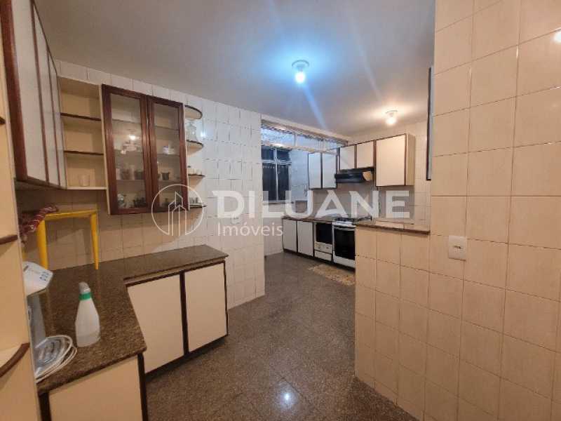 Apartamento à venda com 2 quartos, 105m² - Foto 14