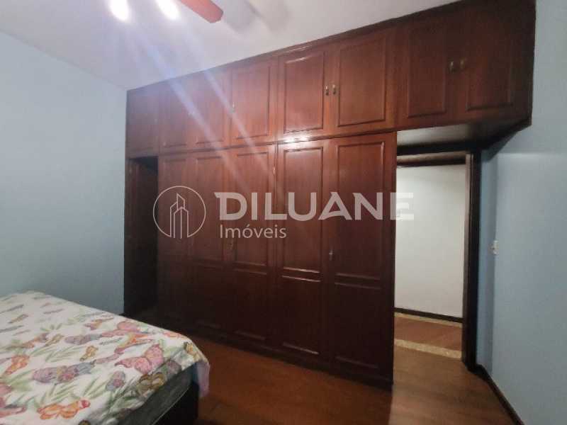 Apartamento à venda com 2 quartos, 105m² - Foto 8