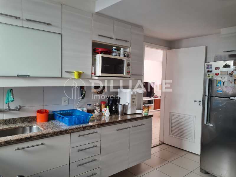 Cobertura à venda com 4 quartos, 191m² - Foto 32