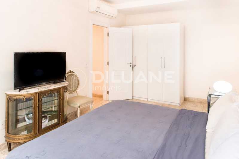 Apartamento à venda com 3 quartos, 155m² - Foto 31