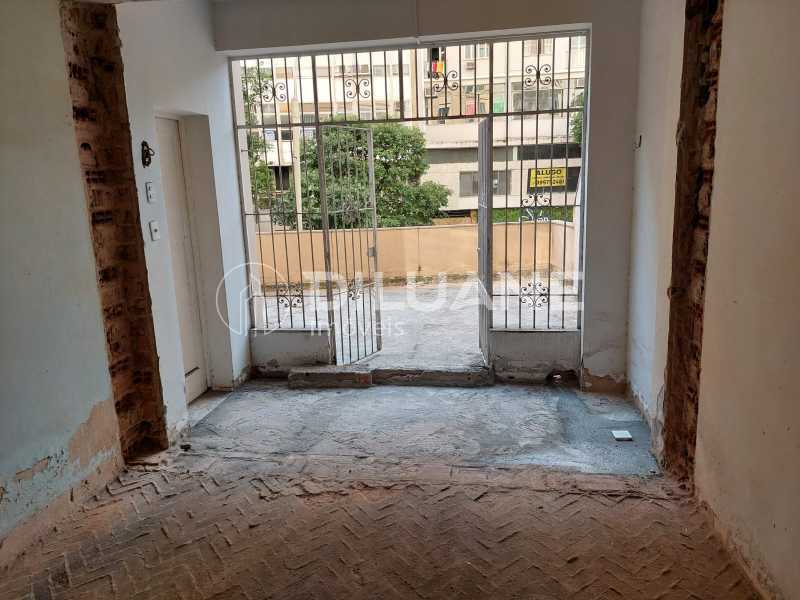 Apartamento à venda com 2 quartos, 87m² - Foto 3