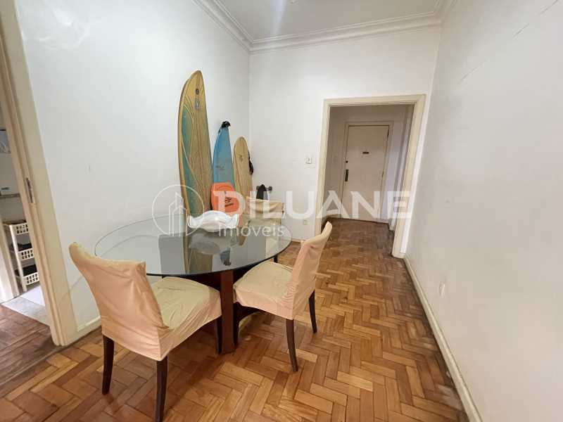 Apartamento à venda com 3 quartos, 156m² - Foto 4