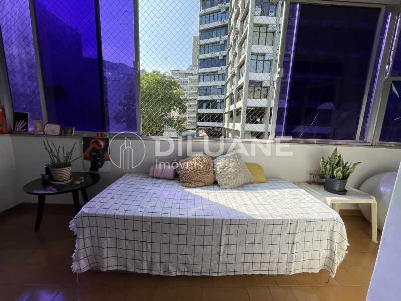 Apartamento à venda com 3 quartos, 156m² - Foto 15