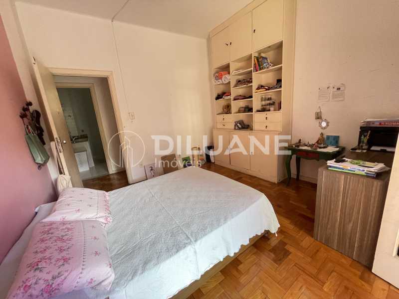 Apartamento à venda com 3 quartos, 156m² - Foto 20