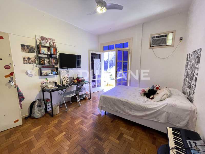 Apartamento à venda com 3 quartos, 156m² - Foto 22