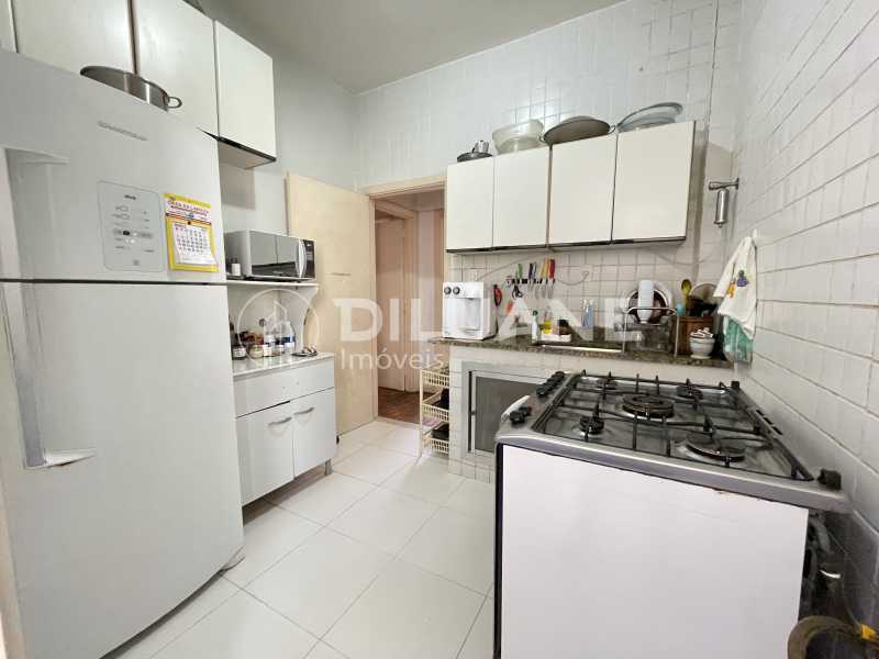 Apartamento à venda com 3 quartos, 156m² - Foto 36