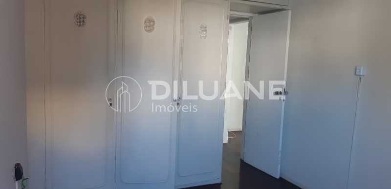 Apartamento à venda com 1 quarto, 71m² - Foto 13