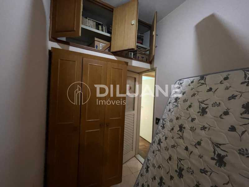 Apartamento à venda com 2 quartos, 76m² - Foto 8