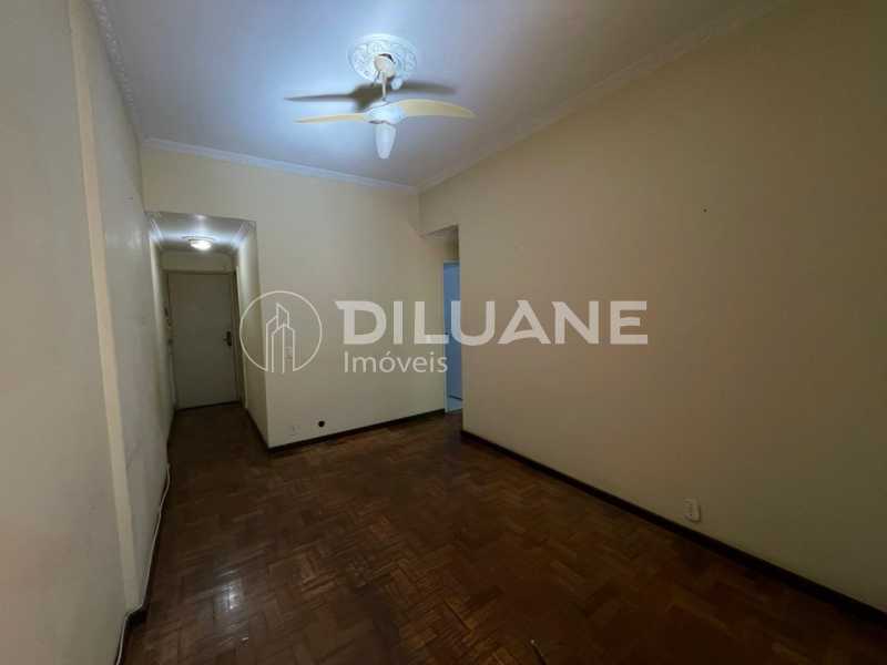 Apartamento à venda com 2 quartos, 76m² - Foto 16