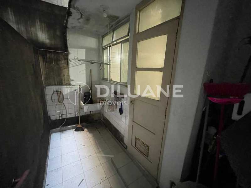 Apartamento à venda com 2 quartos, 76m² - Foto 21