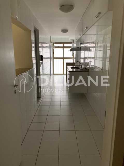 Apartamento à venda com 3 quartos, 94m² - Foto 8