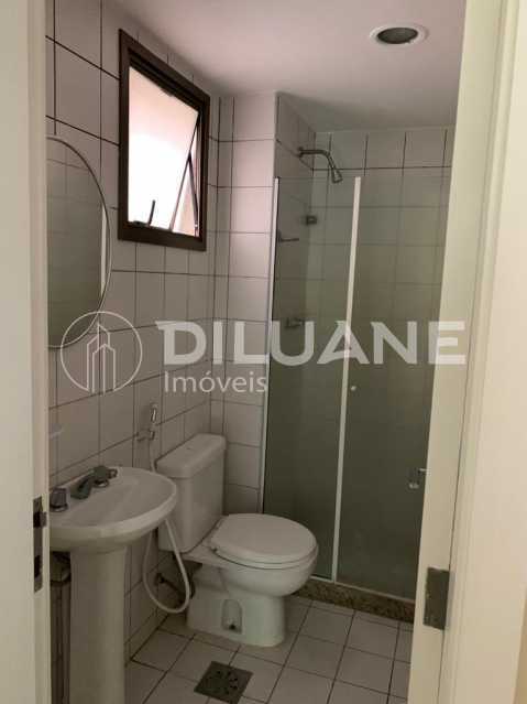 Apartamento à venda com 3 quartos, 94m² - Foto 19