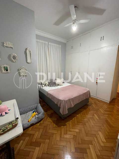 Apartamento à venda com 4 quartos, 225m² - Foto 19