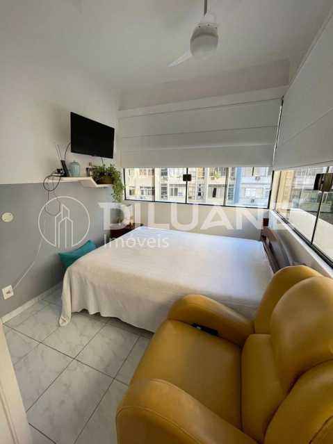 Apartamento à venda com 4 quartos, 225m² - Foto 25