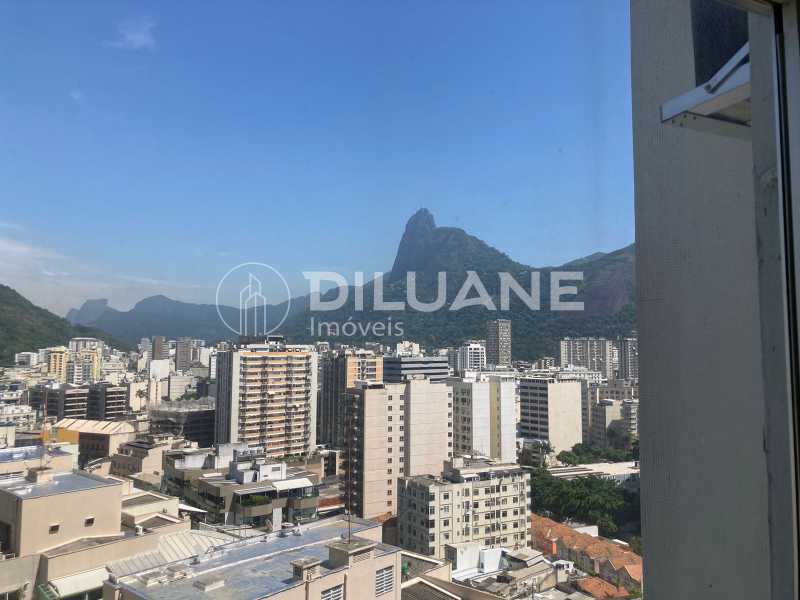 Apartamento à venda com 3 quartos, 114m² - Foto 2