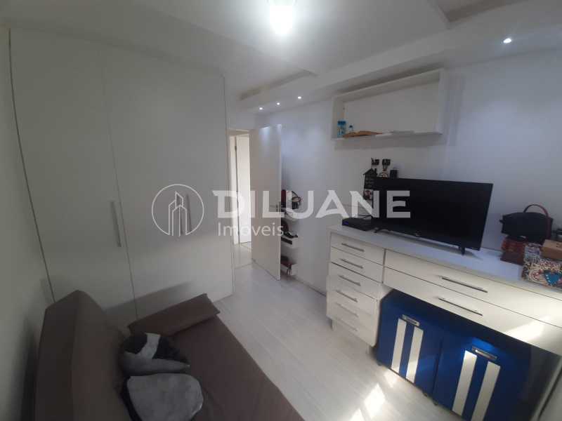 Apartamento à venda com 2 quartos, 65m² - Foto 21