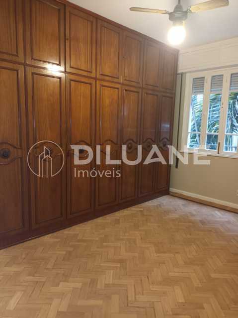 Apartamento à venda com 3 quartos, 106m² - Foto 14