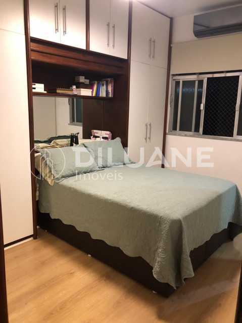 Apartamento à venda com 3 quartos, 108m² - Foto 9