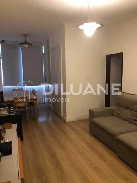 Apartamento à venda com 3 quartos, 108m² - Foto 3