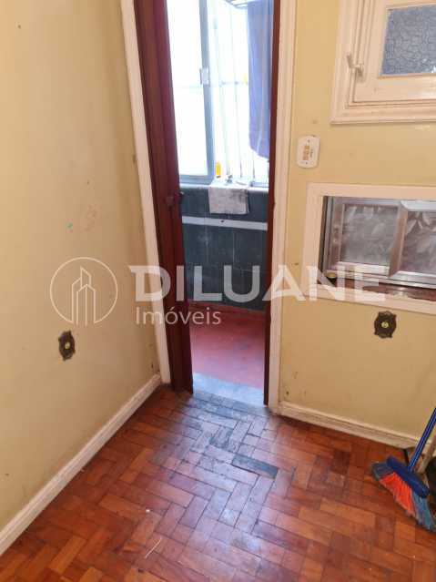 Apartamento à venda com 3 quartos, 122m² - Foto 7