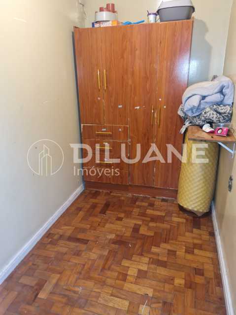 Apartamento à venda com 3 quartos, 122m² - Foto 9