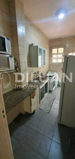 Apartamento à venda com 3 quartos, 122m² - Foto 12