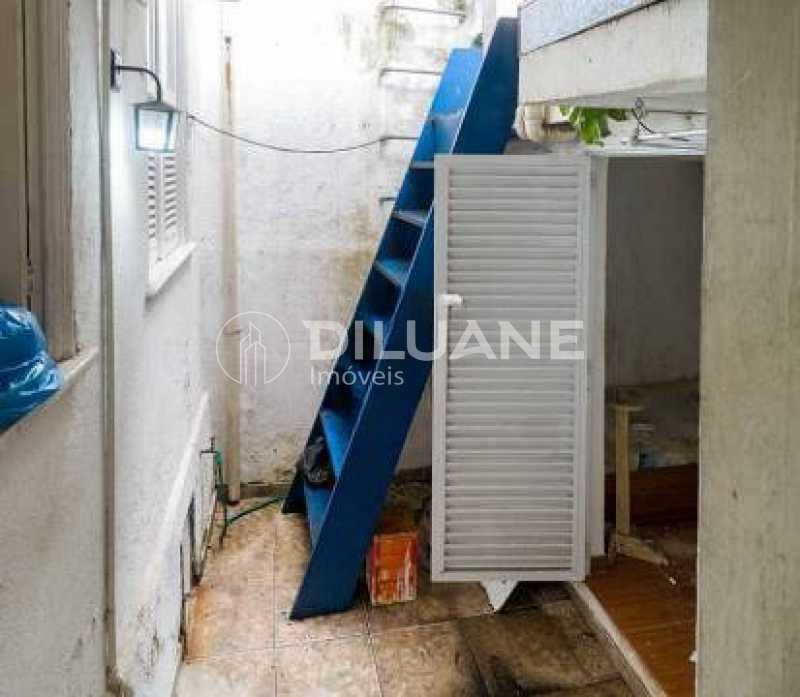 Casa de Vila à venda com 3 quartos, 82m² - Foto 18