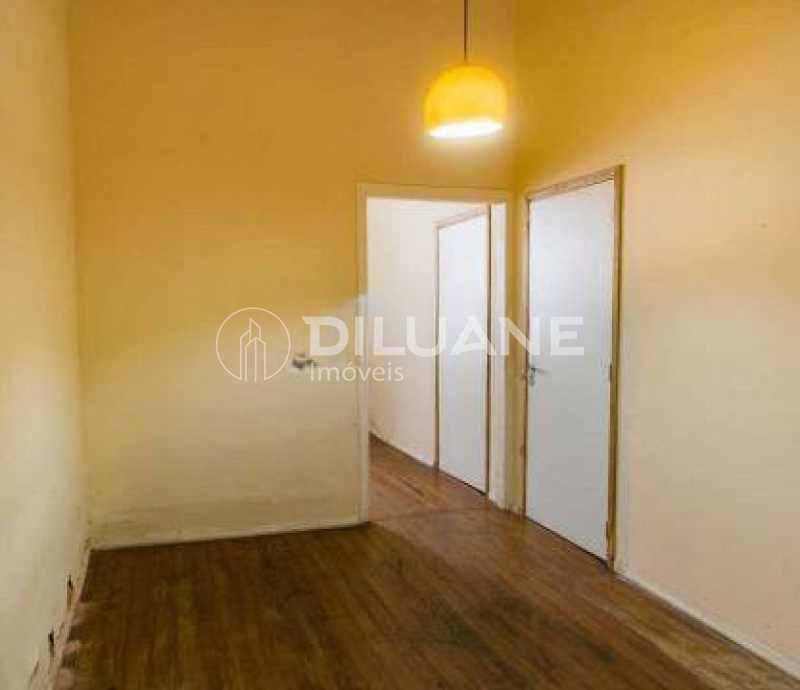 Casa de Vila à venda com 3 quartos, 82m² - Foto 1