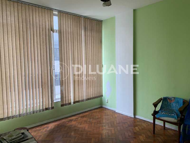 Apartamento à venda e aluguel com 2 quartos, 72m² - Foto 1