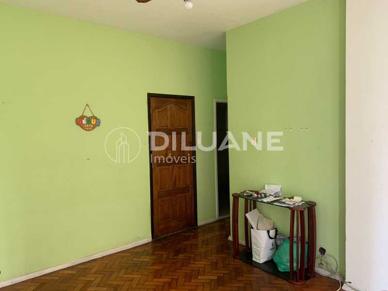 Apartamento à venda e aluguel com 2 quartos, 72m² - Foto 3