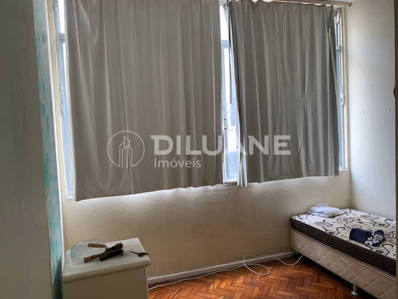 Apartamento à venda e aluguel com 2 quartos, 72m² - Foto 8