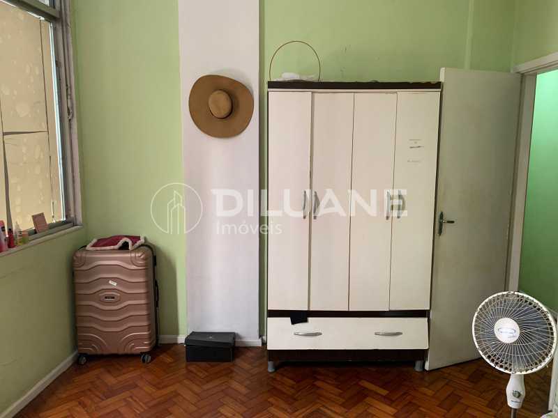 Apartamento à venda e aluguel com 2 quartos, 72m² - Foto 17