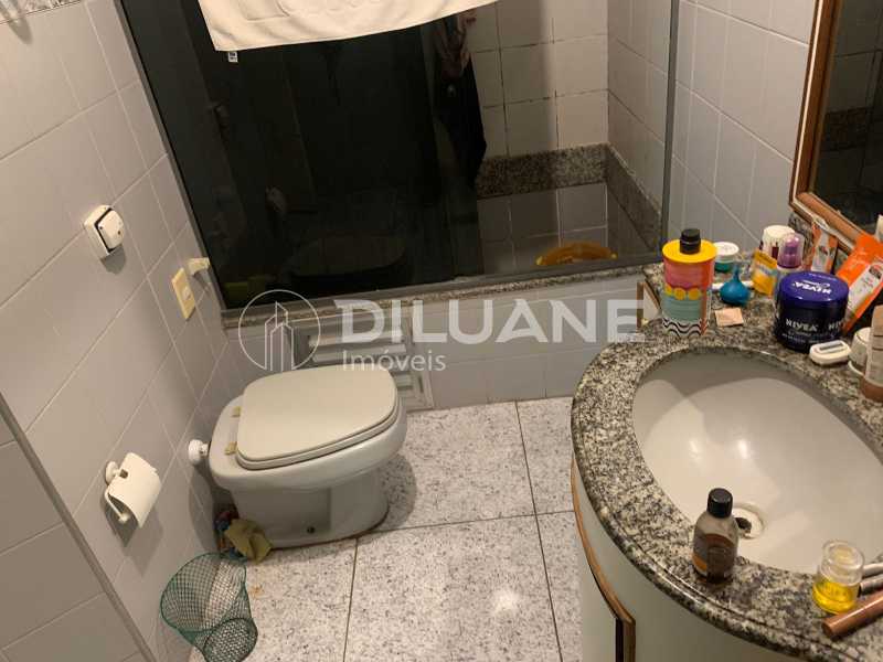 Apartamento à venda e aluguel com 2 quartos, 72m² - Foto 21