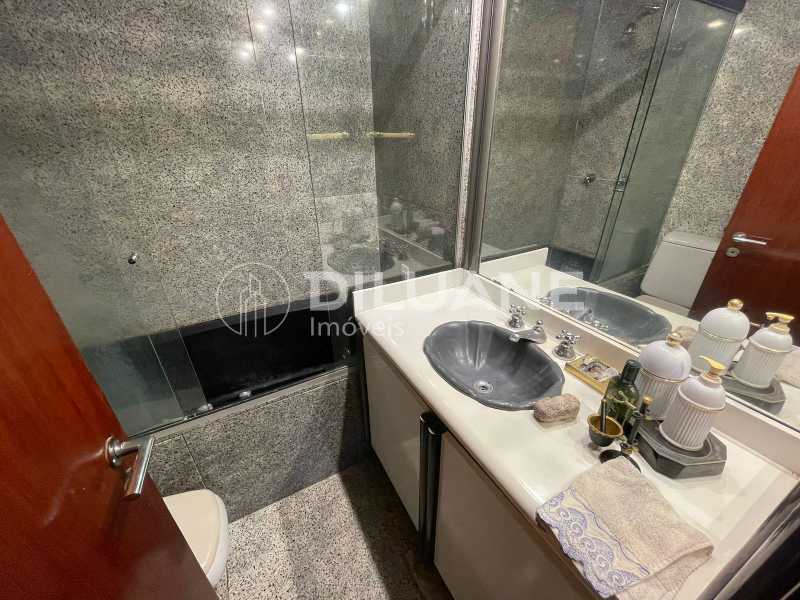 Apartamento à venda com 4 quartos, 141m² - Foto 20