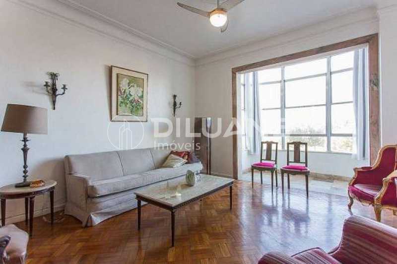 Apartamento à venda com 3 quartos, 175m² - Foto 4