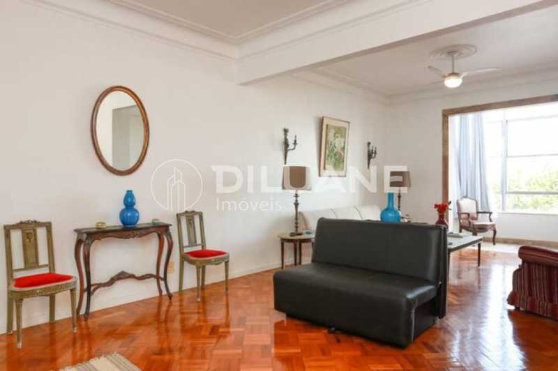 Apartamento à venda com 3 quartos, 175m² - Foto 21