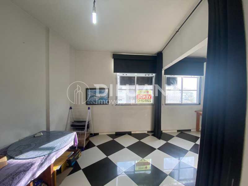 Apartamento à venda com 1 quarto, 54m² - Foto 10