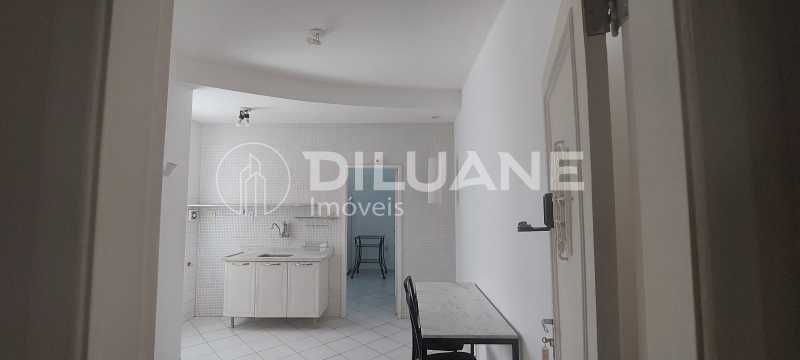 Apartamento à venda com 1 quarto, 35m² - Foto 2