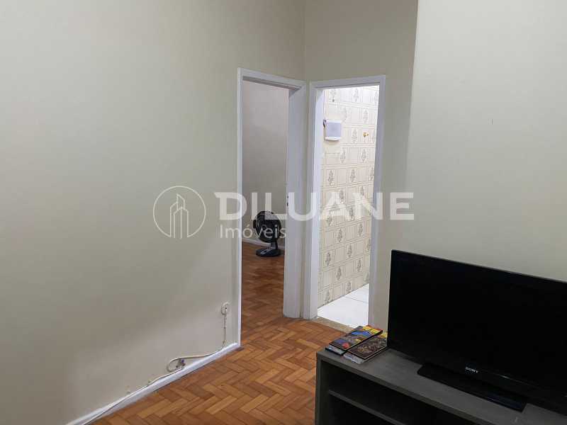 Apartamento à venda com 1 quarto, 40m² - Foto 3