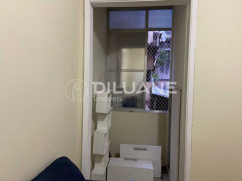 Apartamento à venda com 1 quarto, 40m² - Foto 17