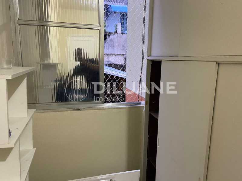 Apartamento à venda com 1 quarto, 40m² - Foto 18